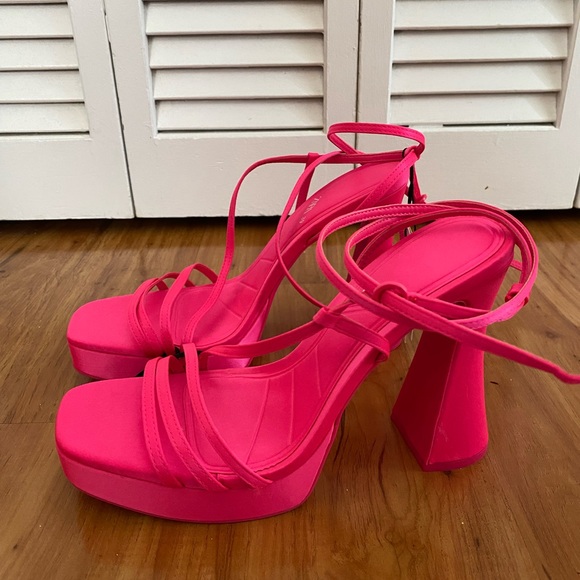 Hot pink zara platform heels - Picture 3 of 3